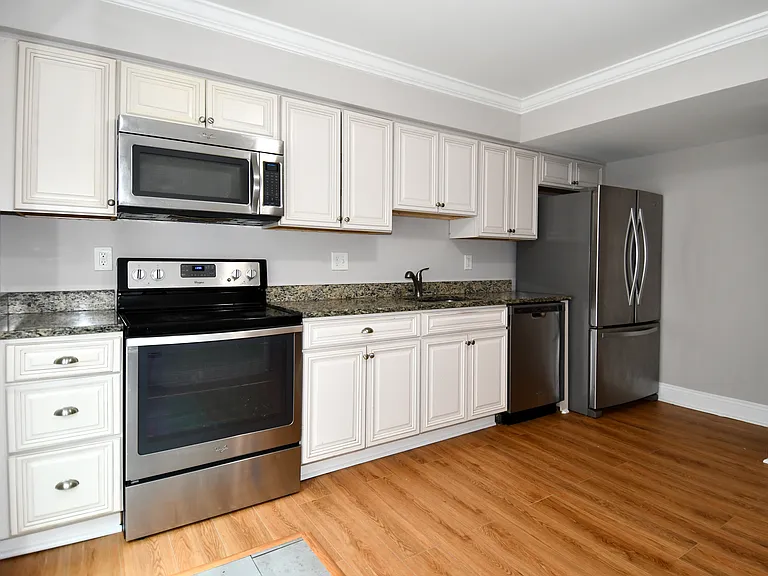 Kitchen - 1