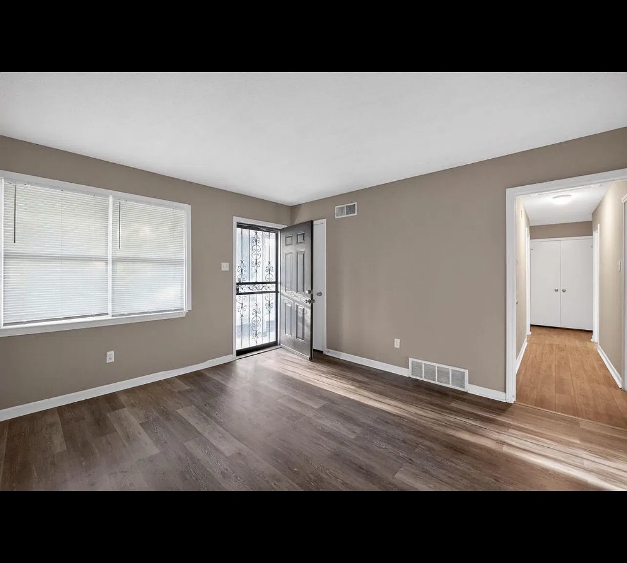 3 bed, 1112 sqft, $1,195 — Photo 2