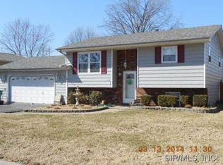 41 Steelecrest Ln, Granite City, IL 62040