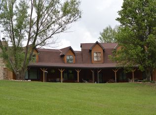 3151 SE McQueen Rd, Saint Joseph, MO 64507