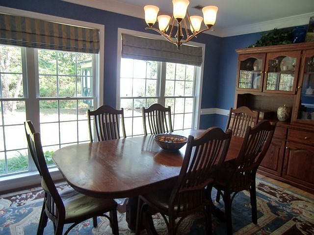 2nd image of 5812 Highland Grove Dr