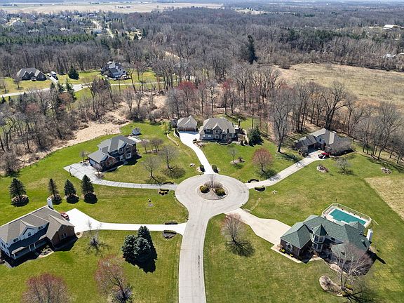 5th image of 9706 Ravenswood Ct
