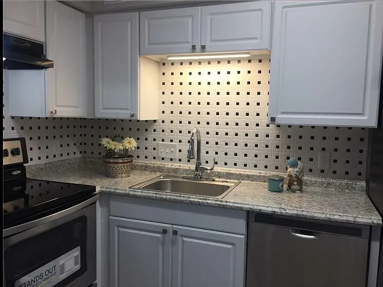 1840 Burton Dr #190 — Photo 9