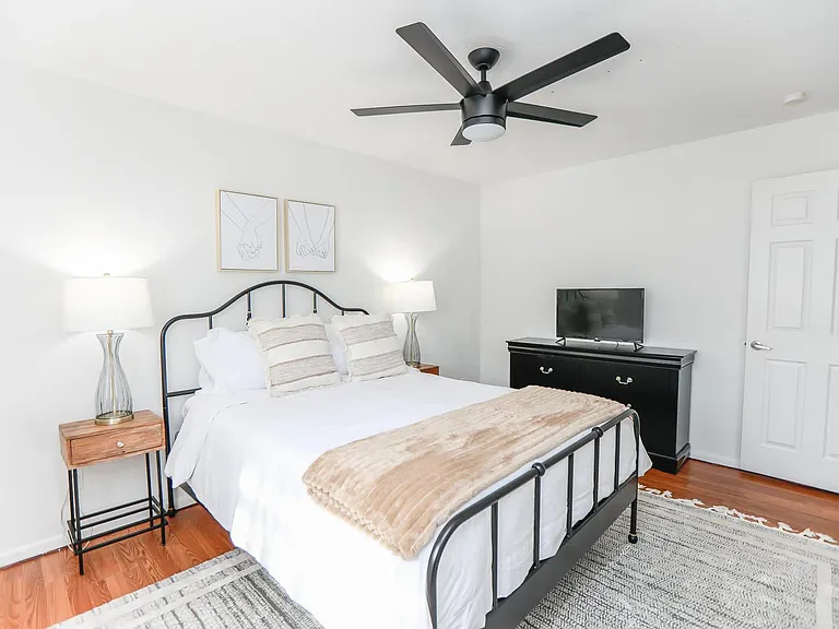 1280 W Ocean View Ave #2 — Photo 8