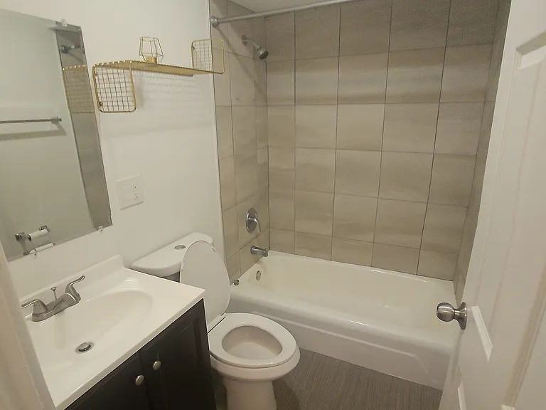 6211 N Kenmore Ave #301 — Photo 7