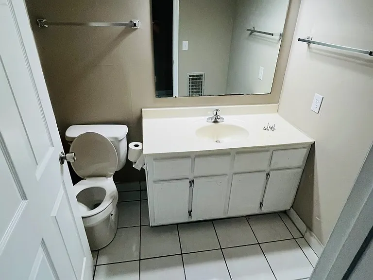 Unit Photo