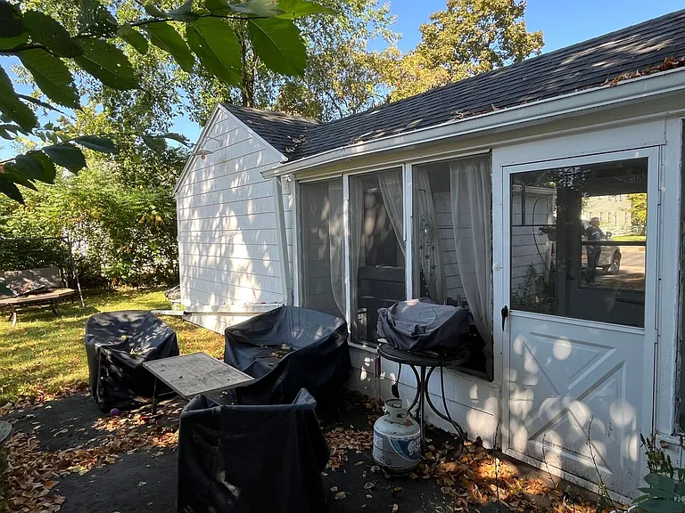 2204 Midway Blvd — Photo 14