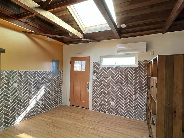 2716 Oxford Ave #ADU — Photo 3