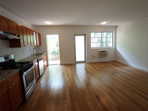 4th image of 7950 Tatum Waterway Dr APT 7