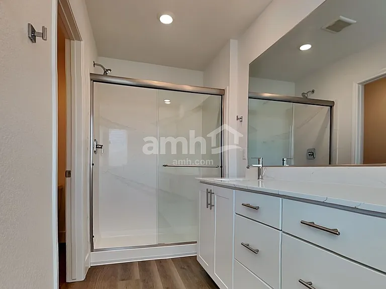 8401 Flagpole Loop Ave — Photo 11