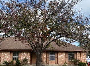 12121 Sharpview Dr, Houston, TX 77072