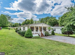 8 Franklin St, Mount Holly Springs, PA 17065