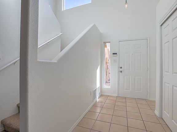 3rd image of 11251 Campo Del Oso Ave NE