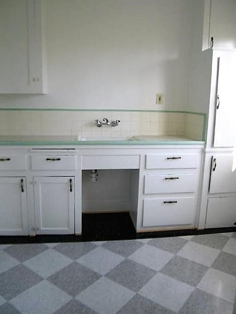 2nd image of 1207 N Orange Dr APT 206