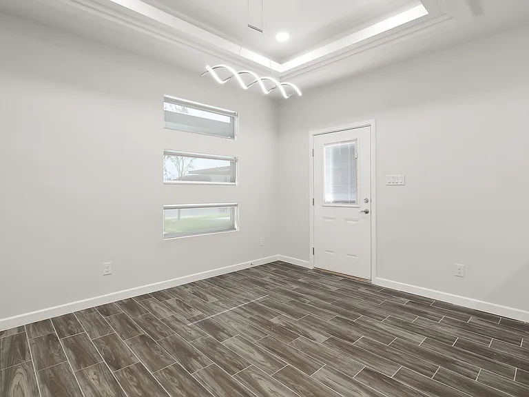 1907 W Violet Dr #2 — Photo 5