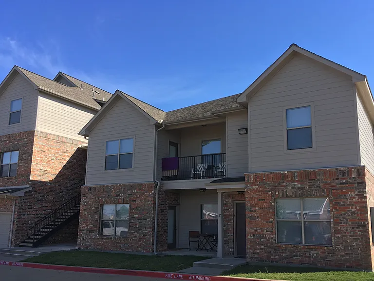 Westridge Apartments — Photo 6