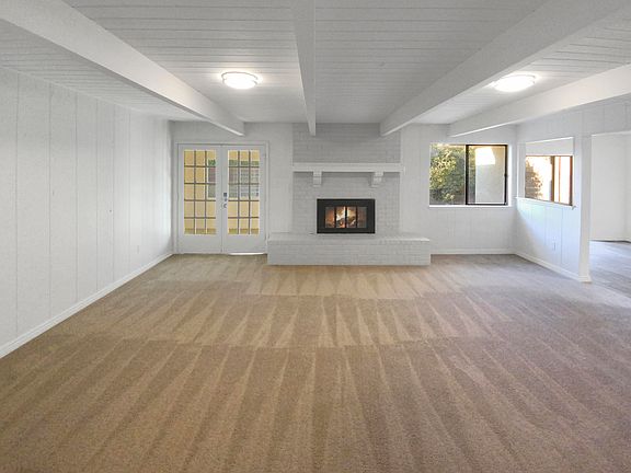 3rd image of 9815 Lorelei Ln NE