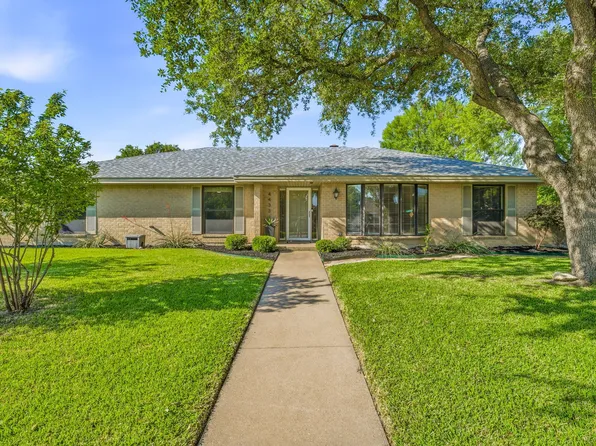 4433 Quail Hollow Rd, Fort Worth, TX 76133