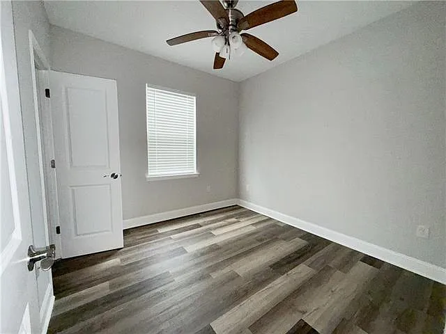 2652 Banks St — Photo 11