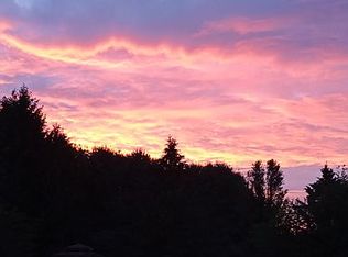 1905 Deep Cut Rd, Woodstock, IL 60098