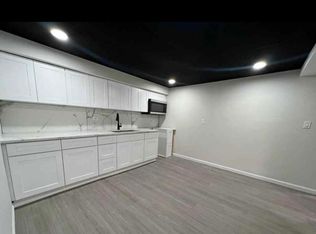 160 Forest Rd, West Haven, CT 06516