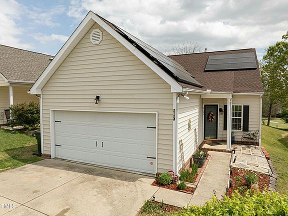 2nd image of 2124 Castle Pines Dr