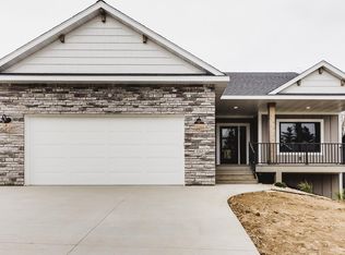 3265 Allison Ln NE, Rochester, MN 55906