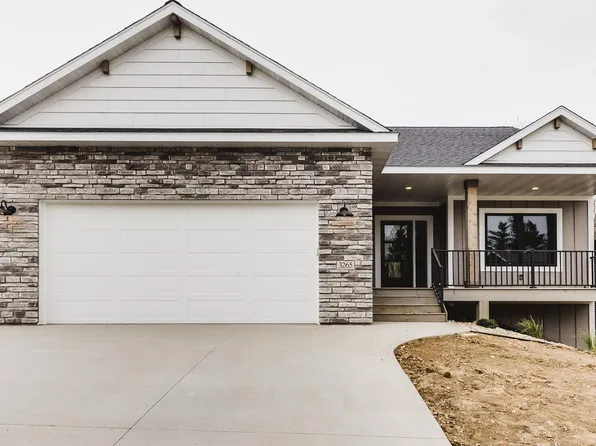 3265 Allison Ln NE, Rochester, MN 55906