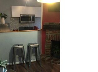 2301 N Calvert St APT 1, Baltimore, MD 21218