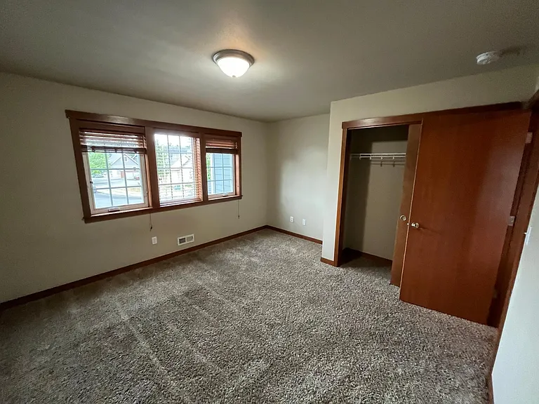 1668 Lexi Loop — Photo 8
