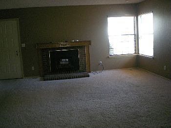 Living Room with gas log fireplace