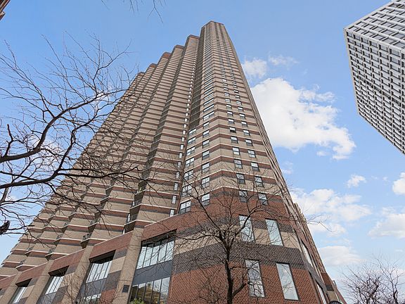 2nd image of 3660 N Lake Shore Dr APT 1006