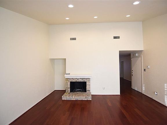 4th image of 4049 Herschel Ave APT D