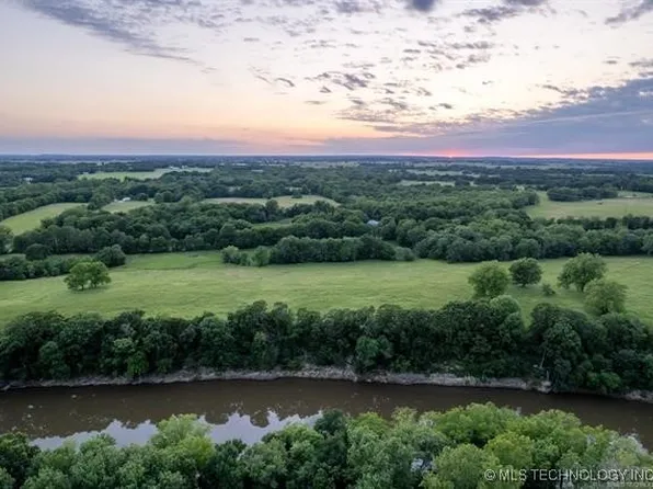 15 S 4420th Rd, Vinita, OK 74301