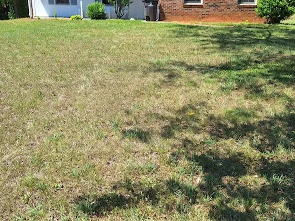 3749 Danube Dr, Winston Salem, NC 27105