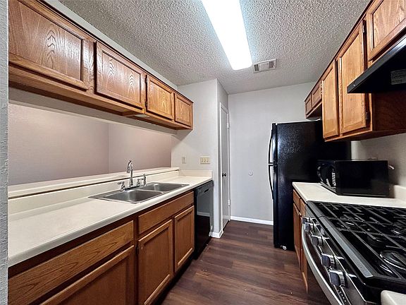 5th image of 2112 Cedar Bend Dr