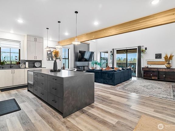 5th image of 212 Riverwalk Drive #1