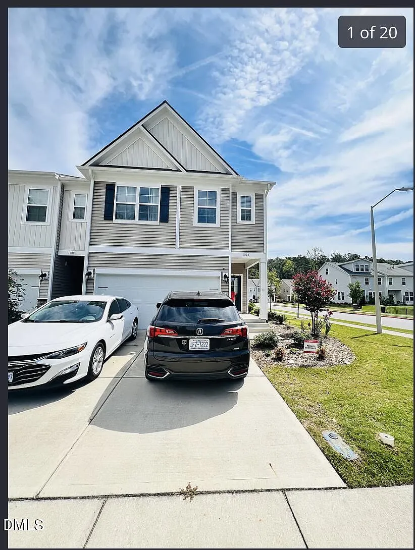 3 bed, 2.5 bath, 1890 sqft, $2,300 — Photo 1