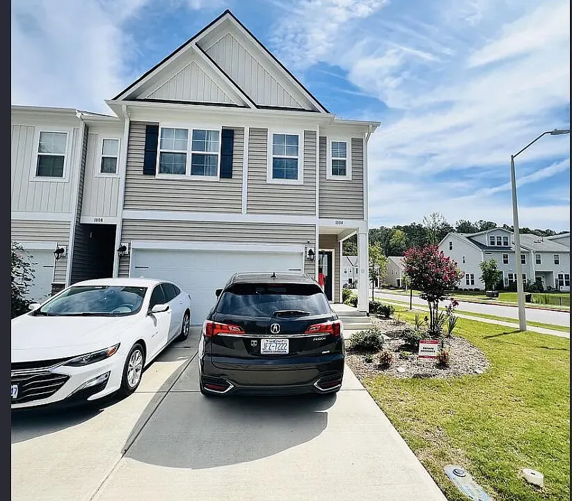 1004 Yatesbury Pl