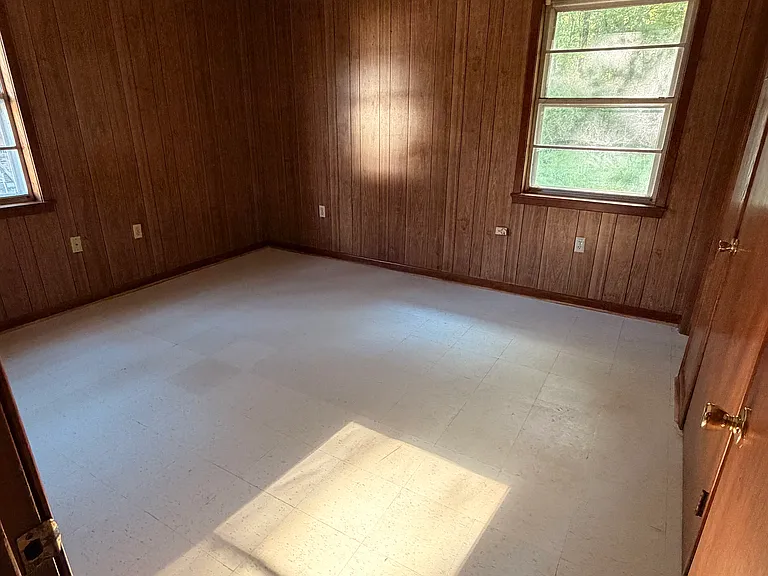119 Loretta Dr — Photo 8