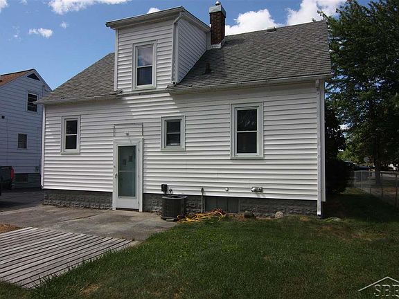 4th image of 3346 Church St