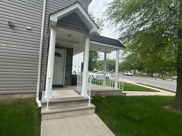 1023 Forest Hill Road image 6 of 12