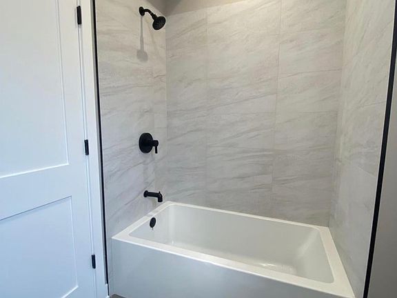 5th image of 4856 Mulford St APT 1