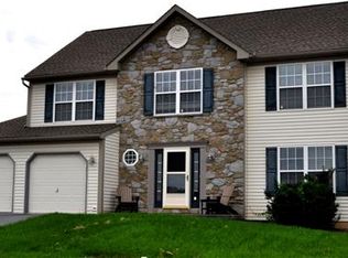 1009 Sunny Ridge Rd, Reading, PA 19605