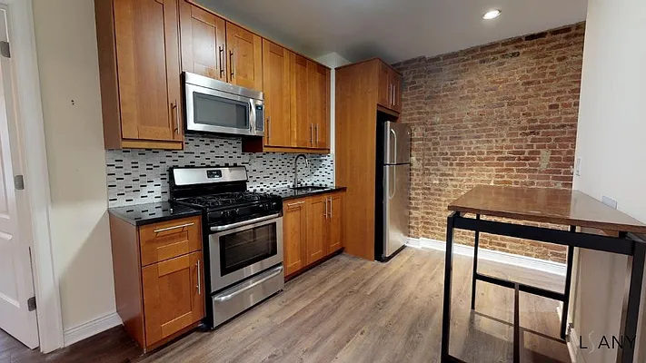 Rented by LandSeair Real Estate Group | media 4