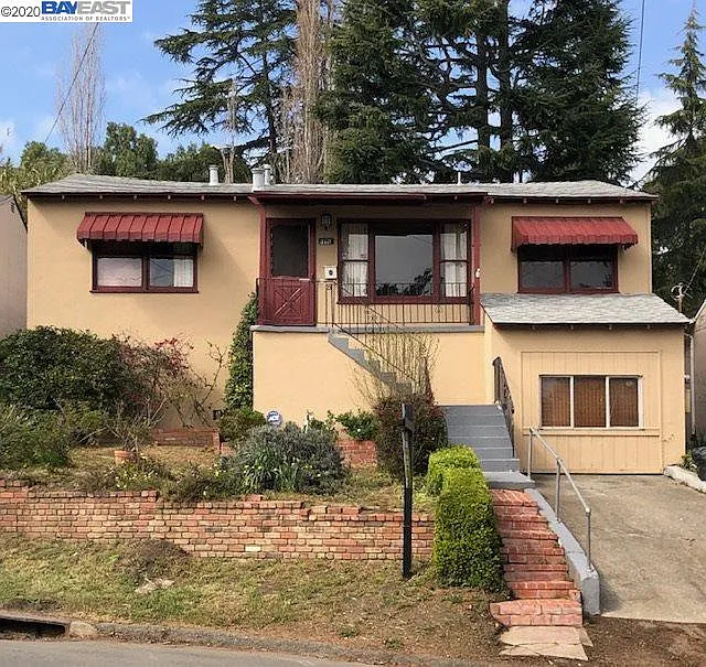 2828 Sydney Way photo 1