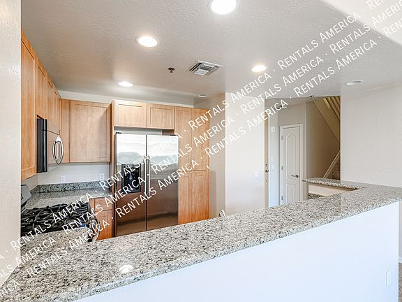 5th image of 16 W Encanto Blvd Unit 605
