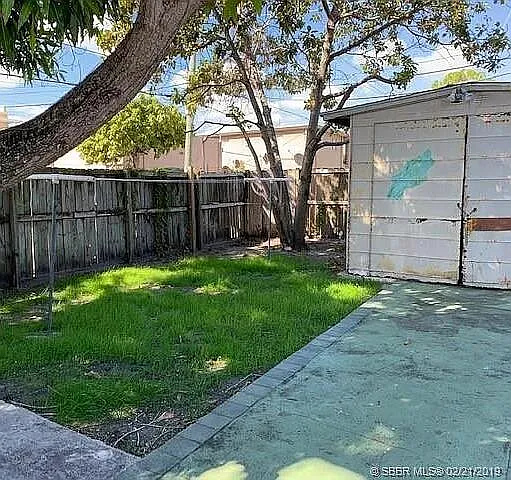 2035 Rodman St — Photo 9