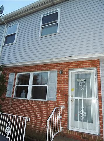 1st image of 1206 Pearl St