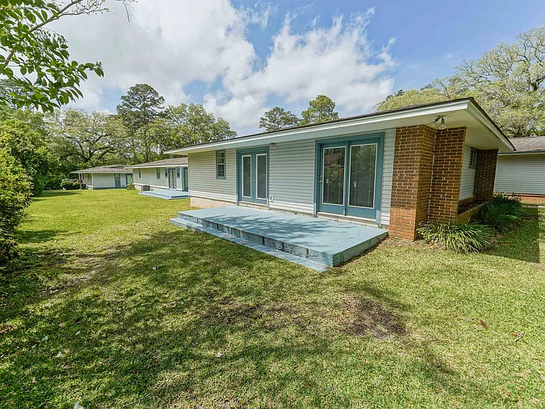 251 S Villas Ct #A — Photo 26